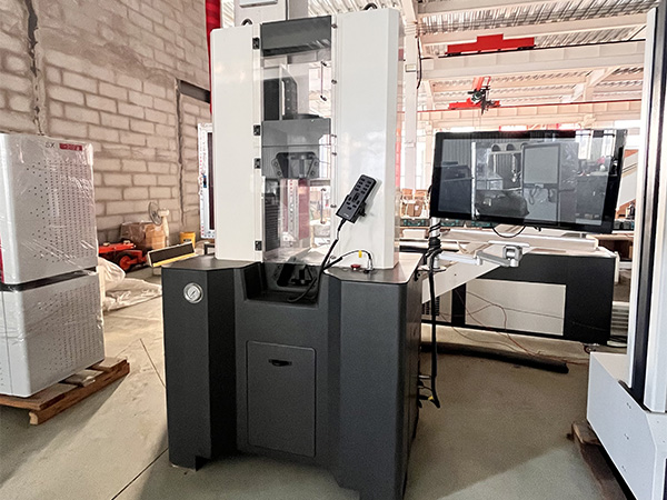 0.5级液压抗震万能试验机